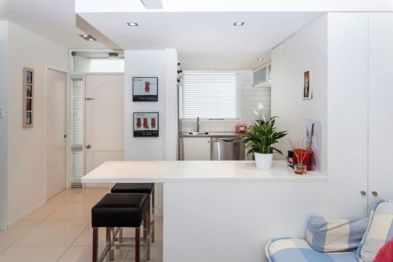 Photo of property in 11/12 Shrewsbury Street, Merivale, Christchurch, 8014