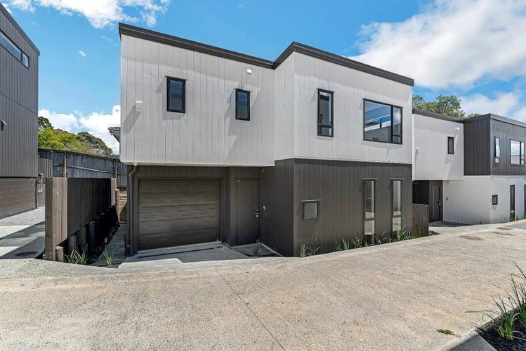 Photo of property in 21b County Road, Torbay, Auckland, 0630