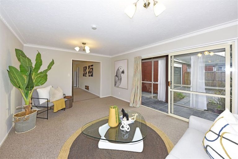 Photo of property in 2 Wynand Place, Sockburn, Christchurch, 8042