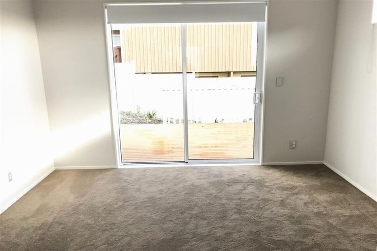 Photo of property in 6c Seaview Road, Milford, Auckland, 0620