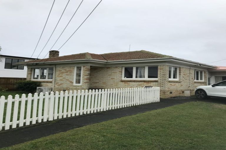 Photo of property in 1/16 Alexander Avenue, Papatoetoe, Auckland, 2025