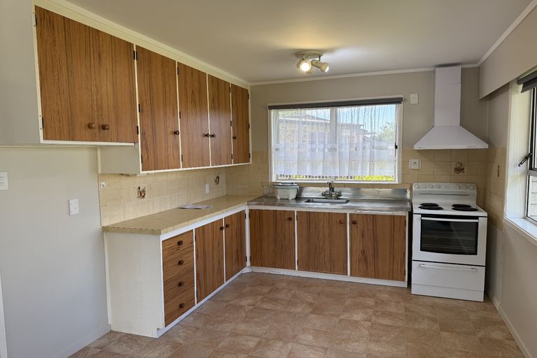 Photo of property in 2/25 Scott Road, Papakura, 2110