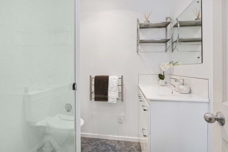 Photo of property in 6a Gills Avenue, Papakura, 2110