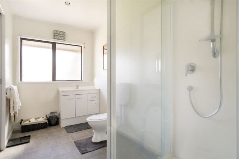 Photo of property in 13 Cholmondeley Crescent, Whitianga, 3510