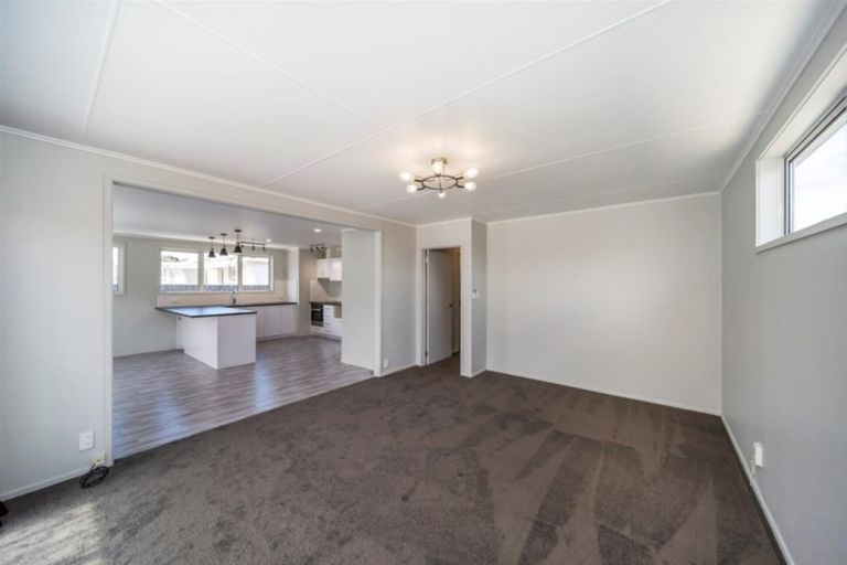 Photo of property in 306 South Road, Hawera, 4610