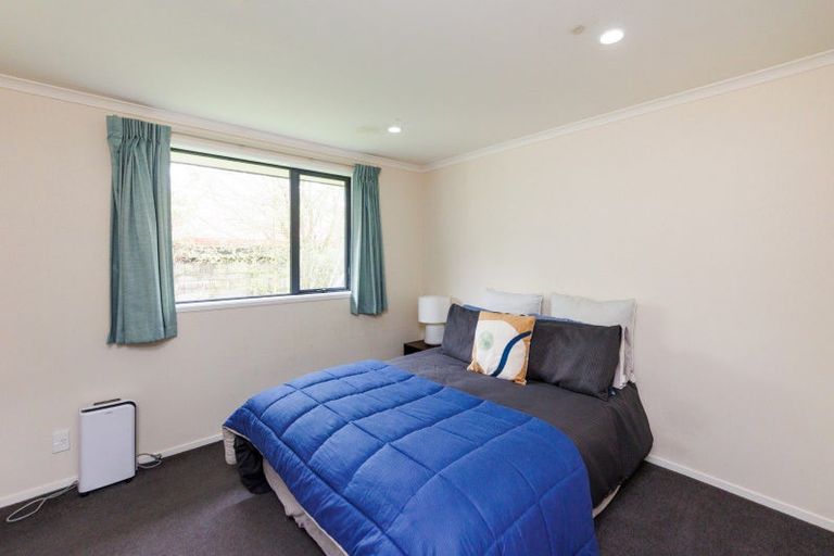 Photo of property in 4 Northbrook Court, Roslyn, Palmerston North, 4414