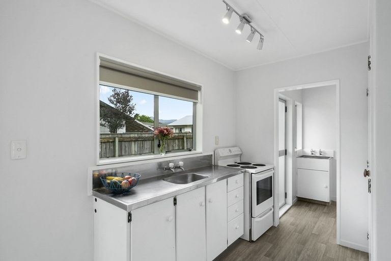 Photo of property in 9a Kebbell Avenue, Levin, 5510