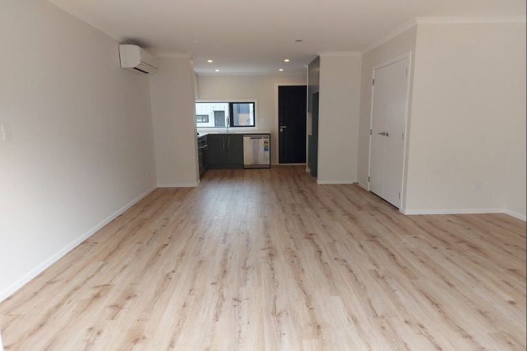 Photo of property in 10 Doug Jensen Street, Wallaceville, Upper Hutt, 5018