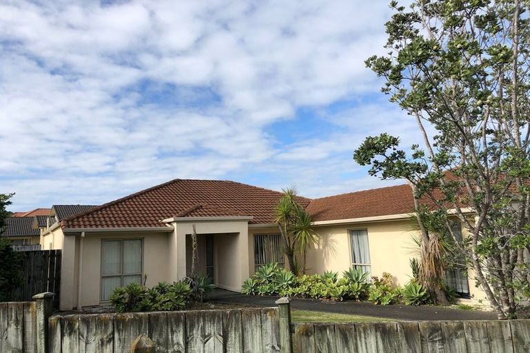 Photo of property in 226 Kilkenny Drive, East Tamaki Heights, Auckland, 2016