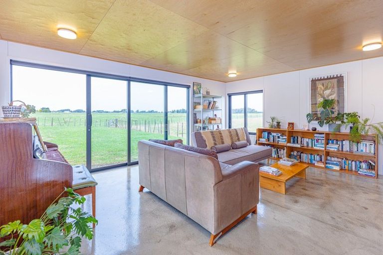 Photo of property in 83 Marumaru Street, Marton, 4710