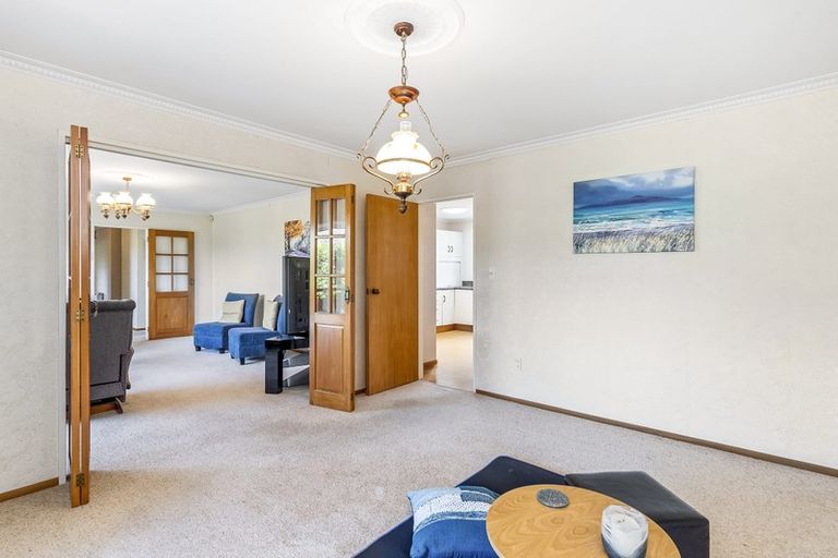 Photo of property in 14 Hastings Street, Waikanae Beach, Waikanae, 5036