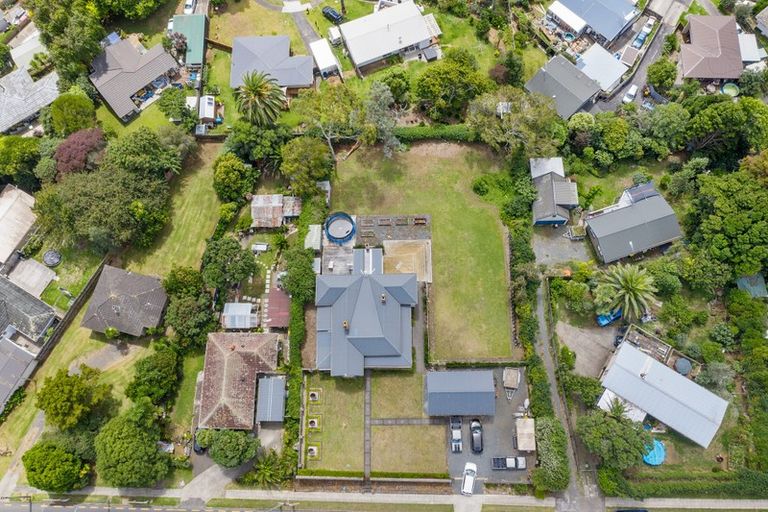 Photo of property in 2 Collingwood Road, Waiuku, 2123