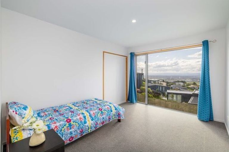 Photo of property in 5 Stoneyridge Close, Mount Pleasant, Christchurch, 8081