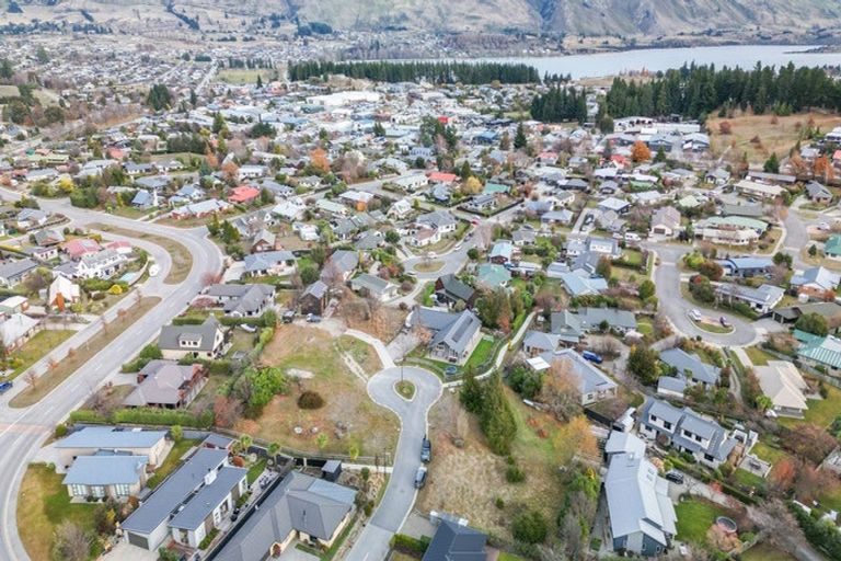 Photo of property in 7 Greenwood Lane, Wanaka, 9305