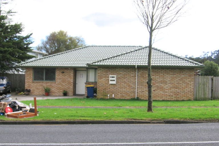 Photo of property in 765 Swanson Road, Swanson, Auckland, 0612