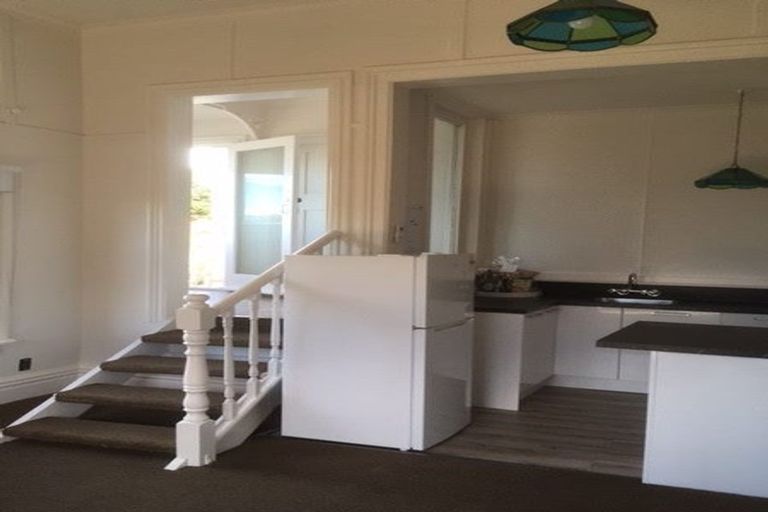 Photo of property in 74 Rolleston Street, Mount Cook, Wellington, 6021