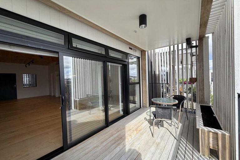Photo of property in 10/165 Hobsonville Point Road, Hobsonville, Auckland, 0616