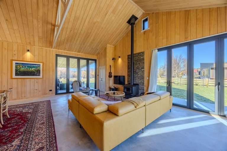 Photo of property in 2/19 Monteith Road, Albert Town, Wanaka, 9382