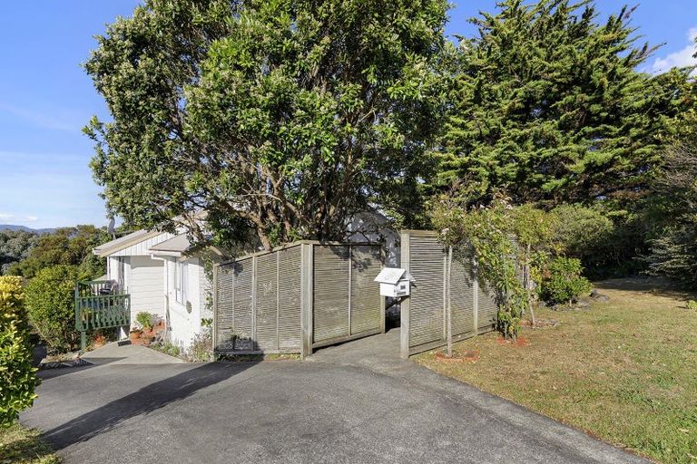 Photo of property in 19a Hicks Close, Whitby, Porirua, 5024