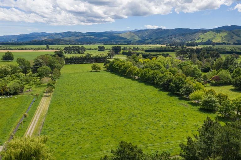 Photo of property in 225 Chester Road, West Taratahi, Carterton, 5791