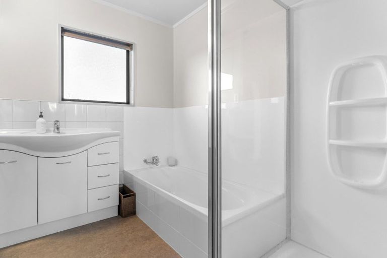 Photo of property in 47a Te Ngaio Road, Mount Maunganui, 3116