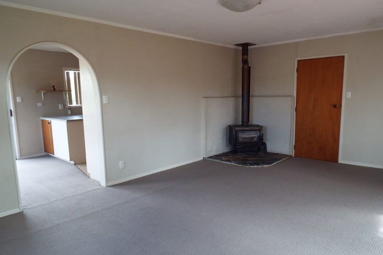 Photo of property in 20 Palm Court Drive, Glen Eden, Auckland, 0602