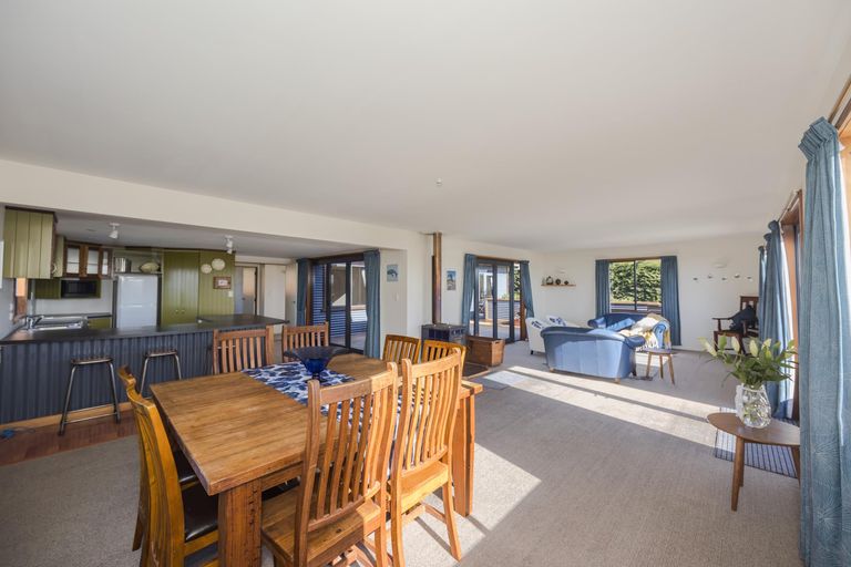 Photo of property in 16a Chambers Street, Kakanui, Oamaru, 9495