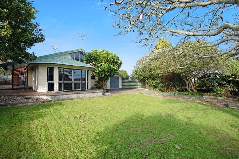 Photo of property in 16 Regal Street, Levin, 5510