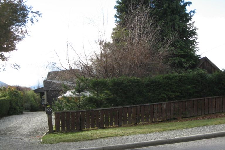Photo of property in 100 Aubrey Road, Wanaka, 9305