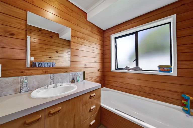 Photo of property in 11a Wicklow Place, Bell Block, New Plymouth, 4312