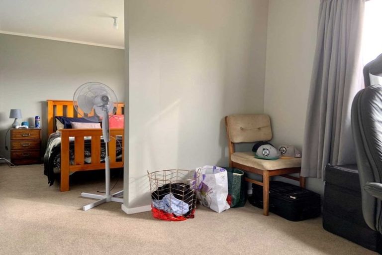 Photo of property in 317 Shakespeare Street, Leamington, Cambridge, 3432