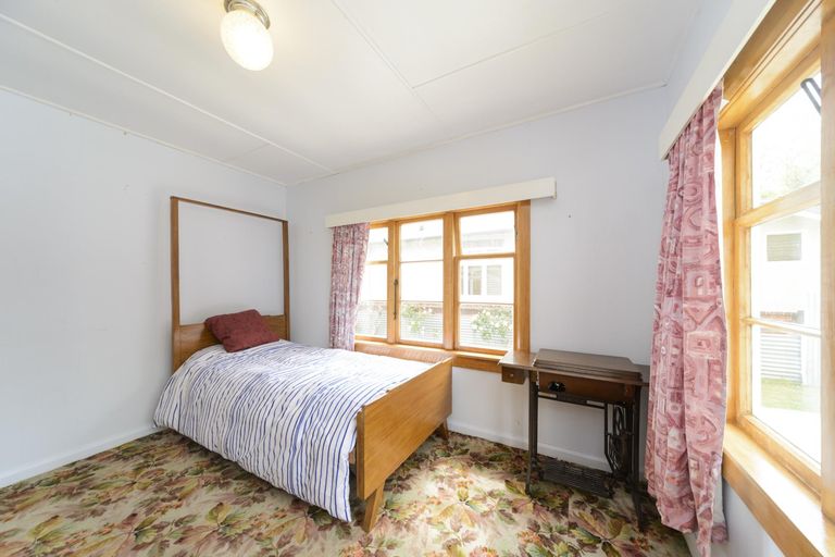 Photo of property in 50 Florence Avenue, Palmerston North, 4414