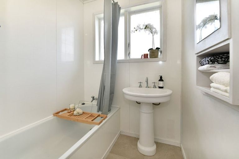 Photo of property in 313 Mahurangi East Road, Snells Beach, 0920