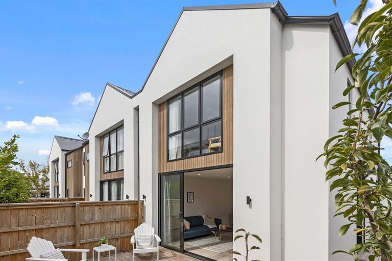 Photo of property in 1031c Colombo Street, St Albans, Christchurch, 8014