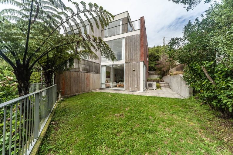 Photo of property in 2b Leslie Street, Wadestown, Wellington, 6012