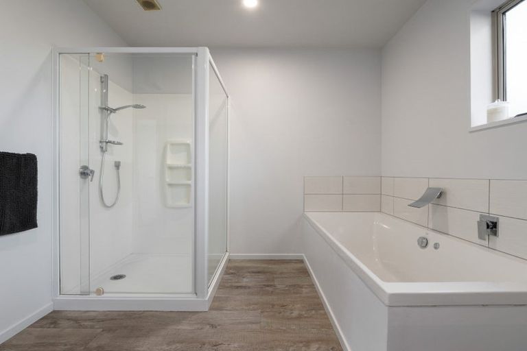 Photo of property in 9 Falconridge Place, Shirley, Christchurch, 8061