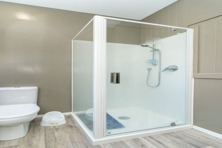 Photo of property in 40 Oxford Street, South Dunedin, Dunedin, 9012