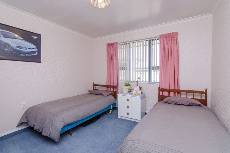 Photo of property in 32 Richmond Road, Carterton, 5713