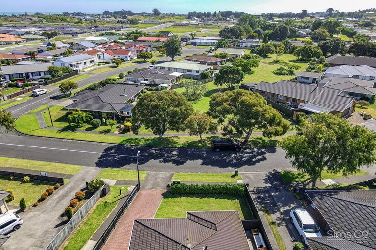 Photo of property in 12 Kakaho Drive, Tawhero, Whanganui, 4501