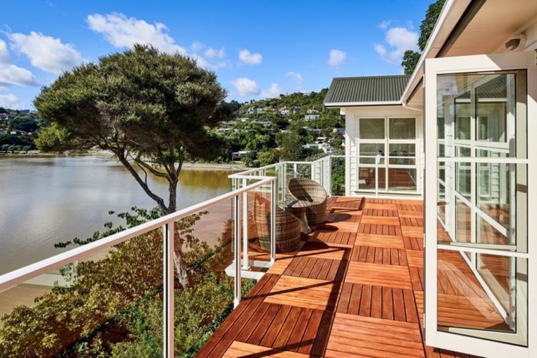 Photo of property in 34 Seaview Road, Paremata, Porirua, 5024