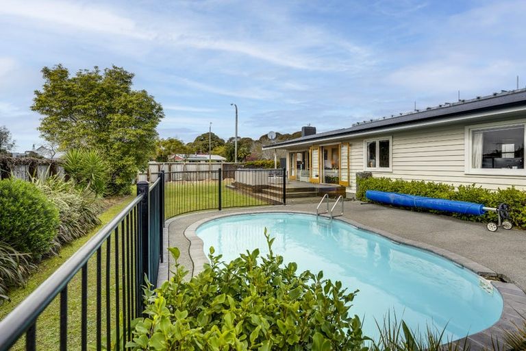 Photo of property in 2 Veronica Avenue, Marewa, Napier, 4110