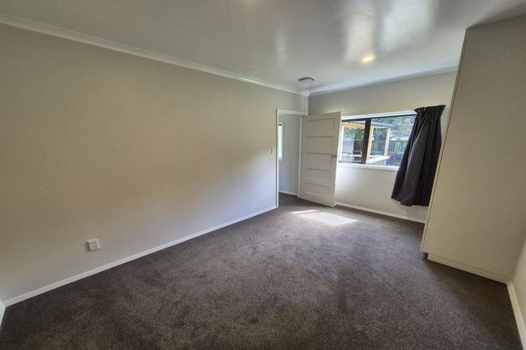 Photo of property in 18 Christian Street, Bryndwr, Christchurch, 8053
