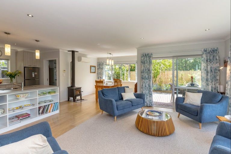 Photo of property in 28a Cotter Street, Greytown, 5712