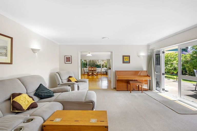 Photo of property in 9 Gresham Place, Taradale, Napier, 4112