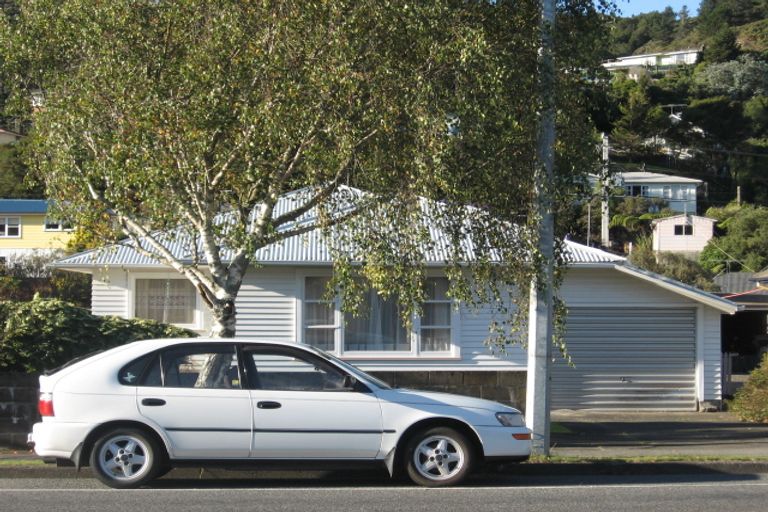 Photo of property in 61 Stokes Valley Road, Stokes Valley, Lower Hutt, 5019