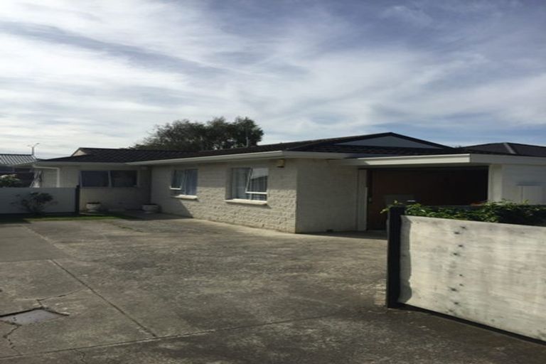 Photo of property in 101c Church Street, West End, Palmerston North, 4412