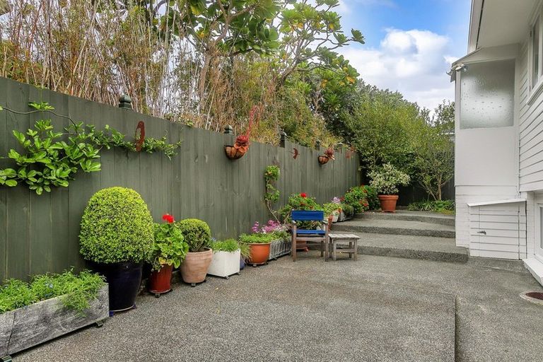 Photo of property in 9a Matata Street, Blockhouse Bay, Auckland, 0600