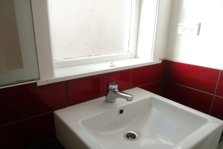 Photo of property in 104a Darlington Road, Miramar, Wellington, 6022