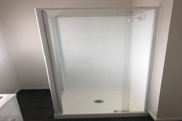 Photo of property in 162 Hutchinson Avenue, New Lynn, Auckland, 0600