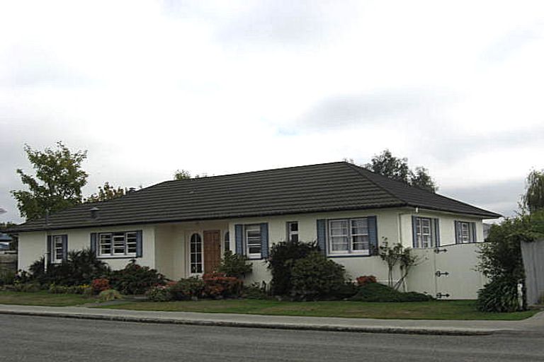 Photo of property in 50 Parsonage Road, Waimate, 7924